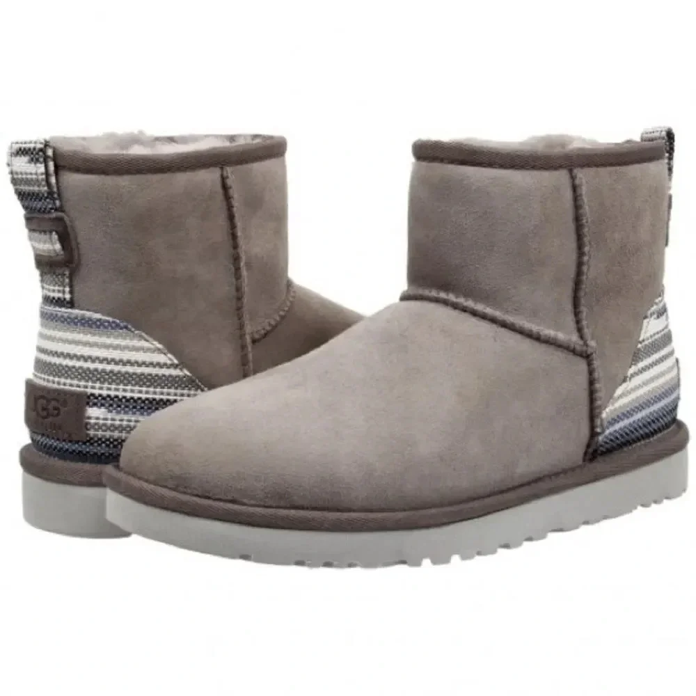 UGG CLASS‎ MINI SERAPE Seal 1010261-SEL Size 6